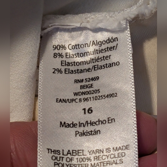 Free Assembly Women's Essential Slimming Jeans Button Fly SZ 16 - Picture 10 of 13